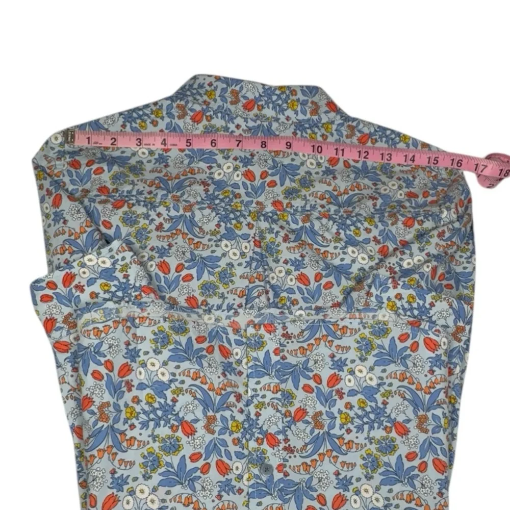 Boden Woman’s Blue Floral Button Down Shirt Size 6R - Picture 6 of 16